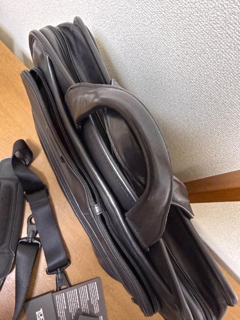 TUMI トゥミ ALPHA ビジネスバッグ レザー 96108D2