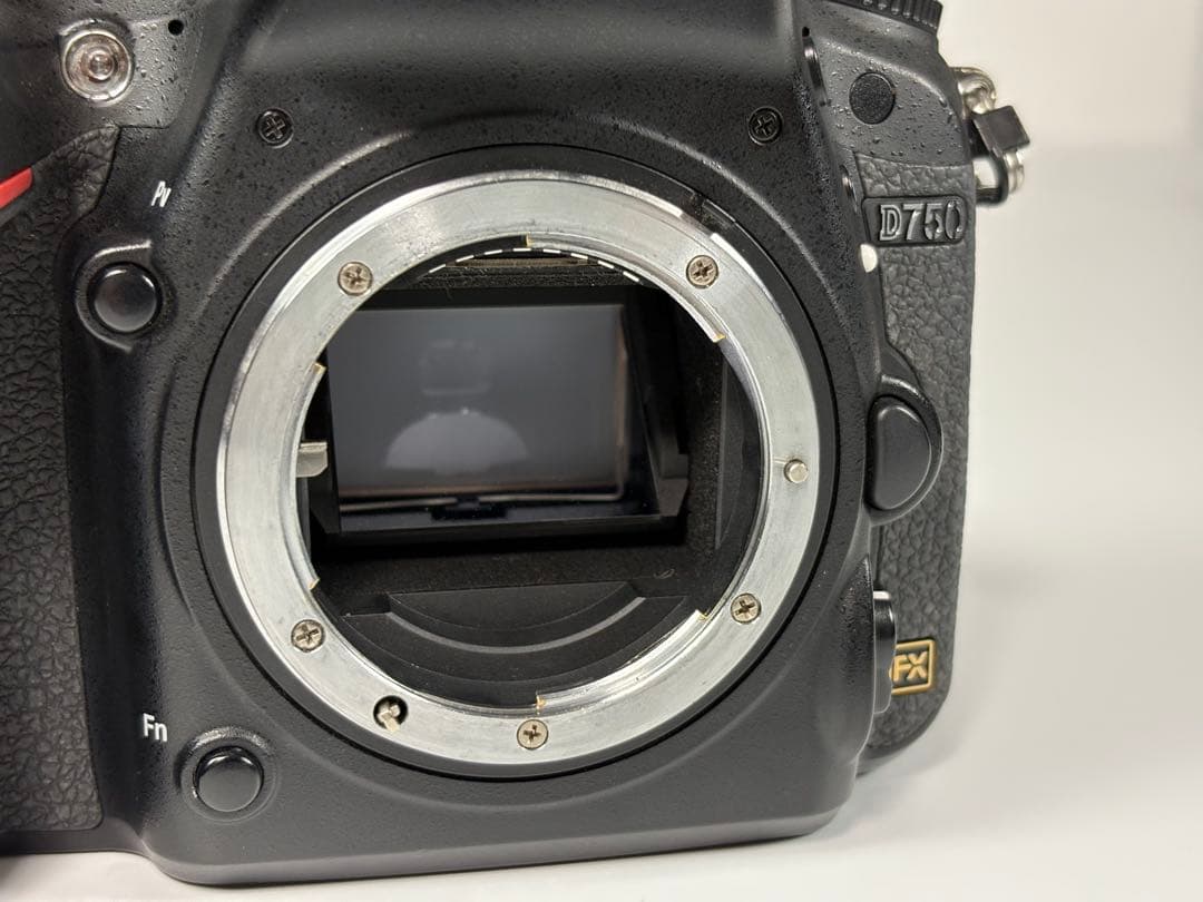 【訳あり】Nikon D750ボディー