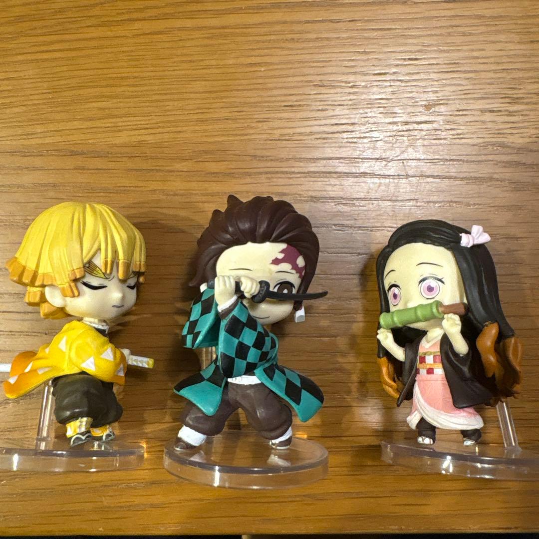 鬼滅の刃　プレミアムガシャポン　ちまっ！きゃら 15体　煉獄だけ台座なし