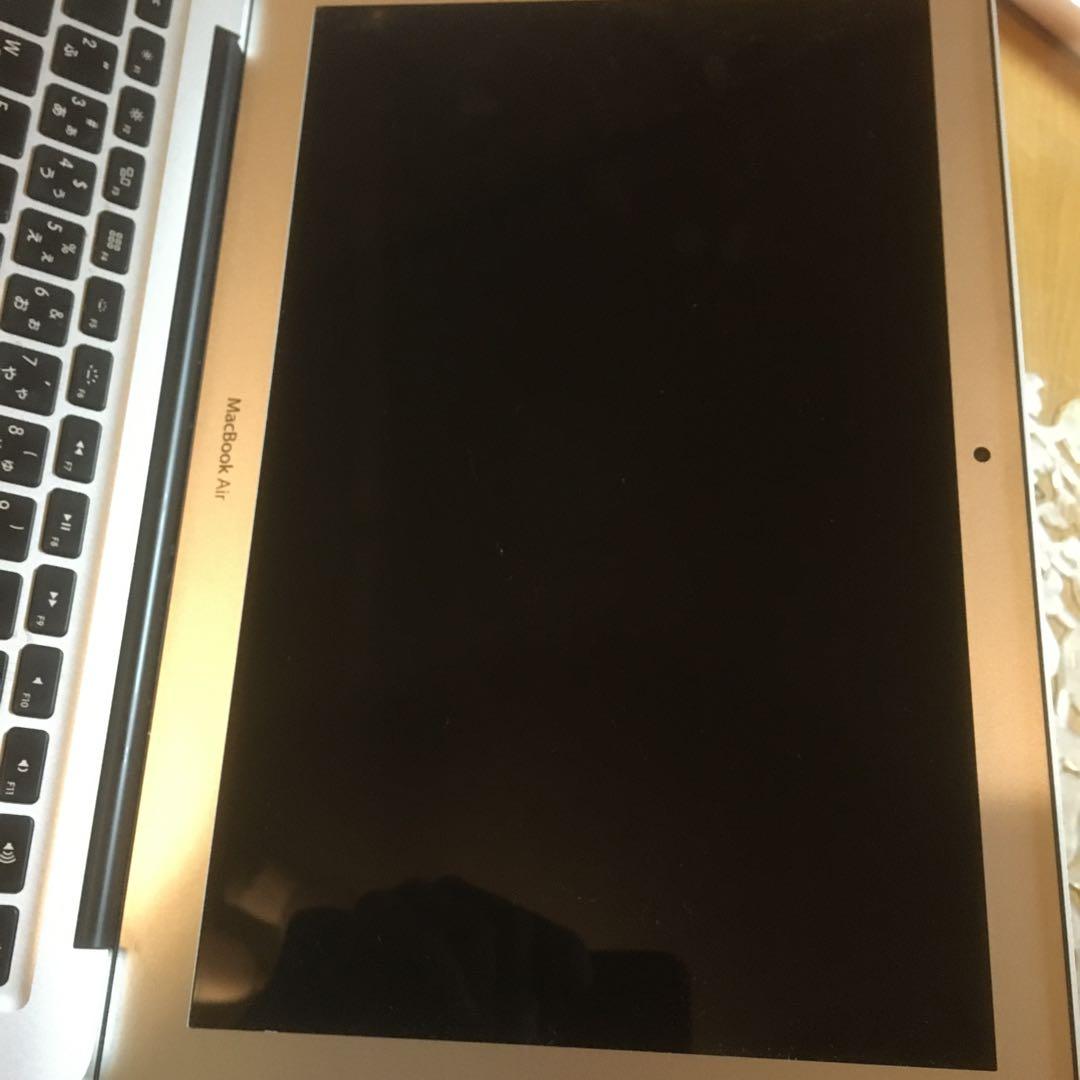 アップルマックエアー13.3インチ(2015年)キレイです