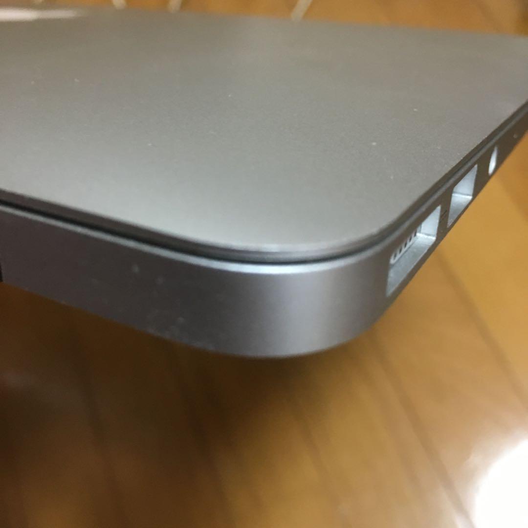 アップルマックエアー13.3インチ(2015年)キレイです