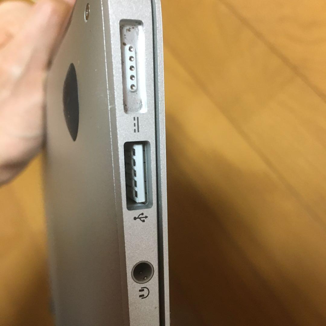 アップルマックエアー13.3インチ(2015年)キレイです