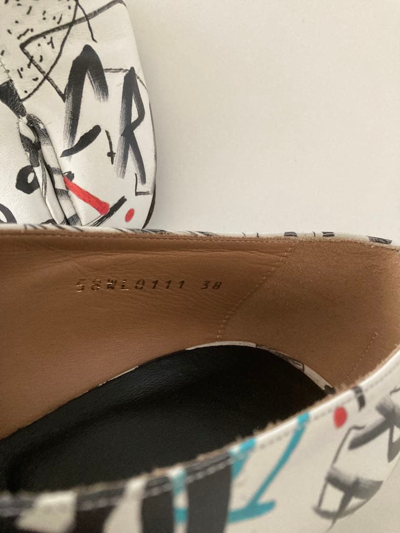 マルジェラ タビパンプス／ Maison Margiela 38Graffiti