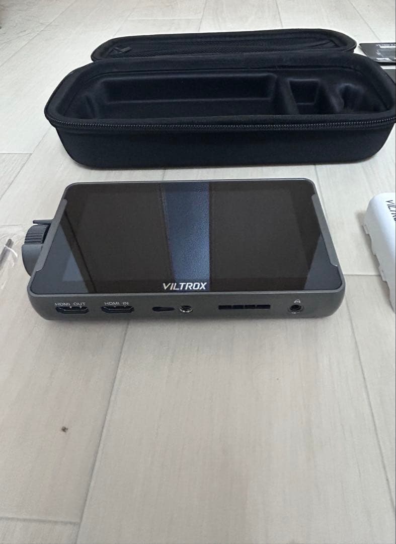 VILTROX DC-550 ポータブルLCDモニター