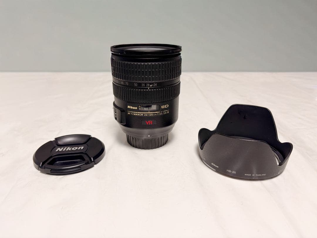 Nikonズームレンズ　 NIKKOR 24-120mm VR
