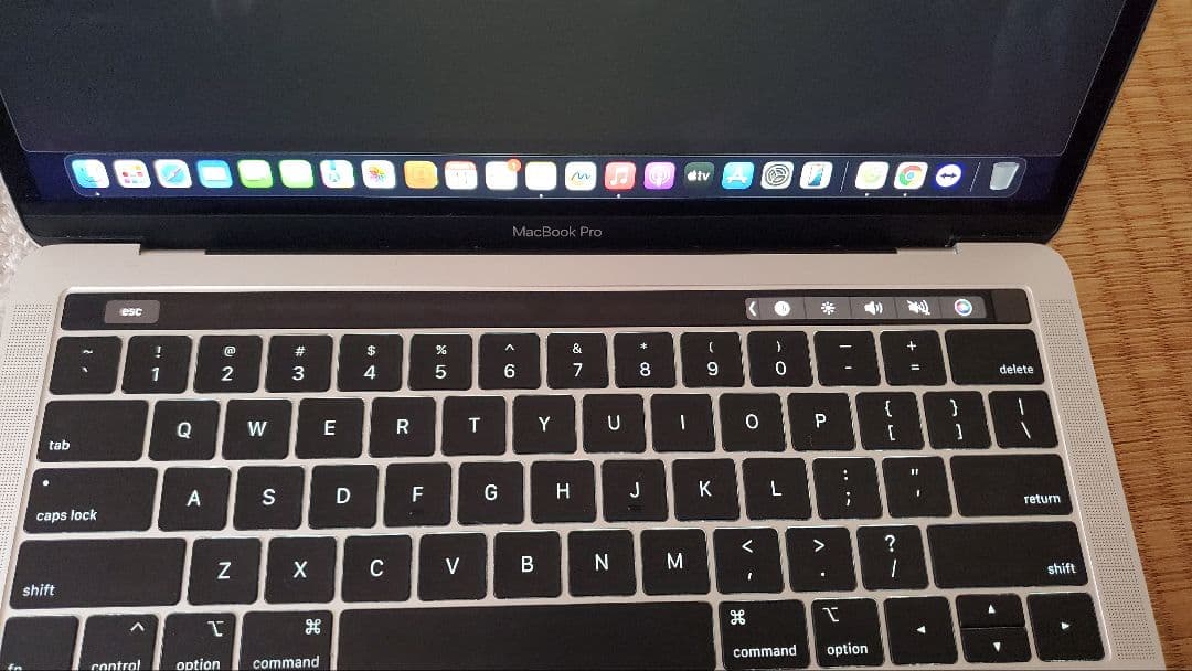 MacBook本体 Apple MacBook pro 13inch 2019