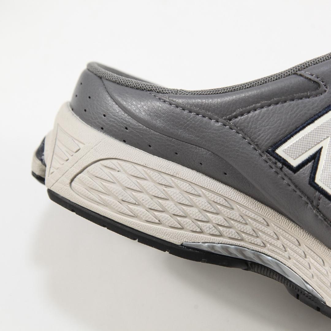 極美品 New Balance M2002RMJ US9.5D ダークグレー