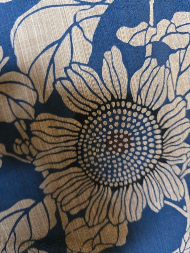 少しだけ値下げしました。日本橋竺仙 大人向日葵柄 奥州小紋
