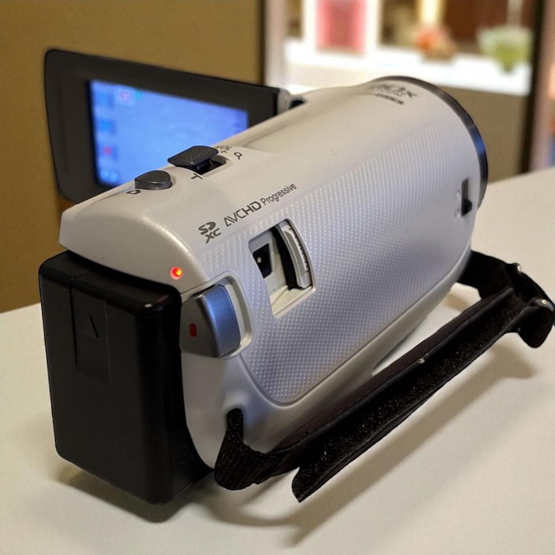【超美品】Panasonic ビデオカメラ　HC-V360M ホワイト ケース付