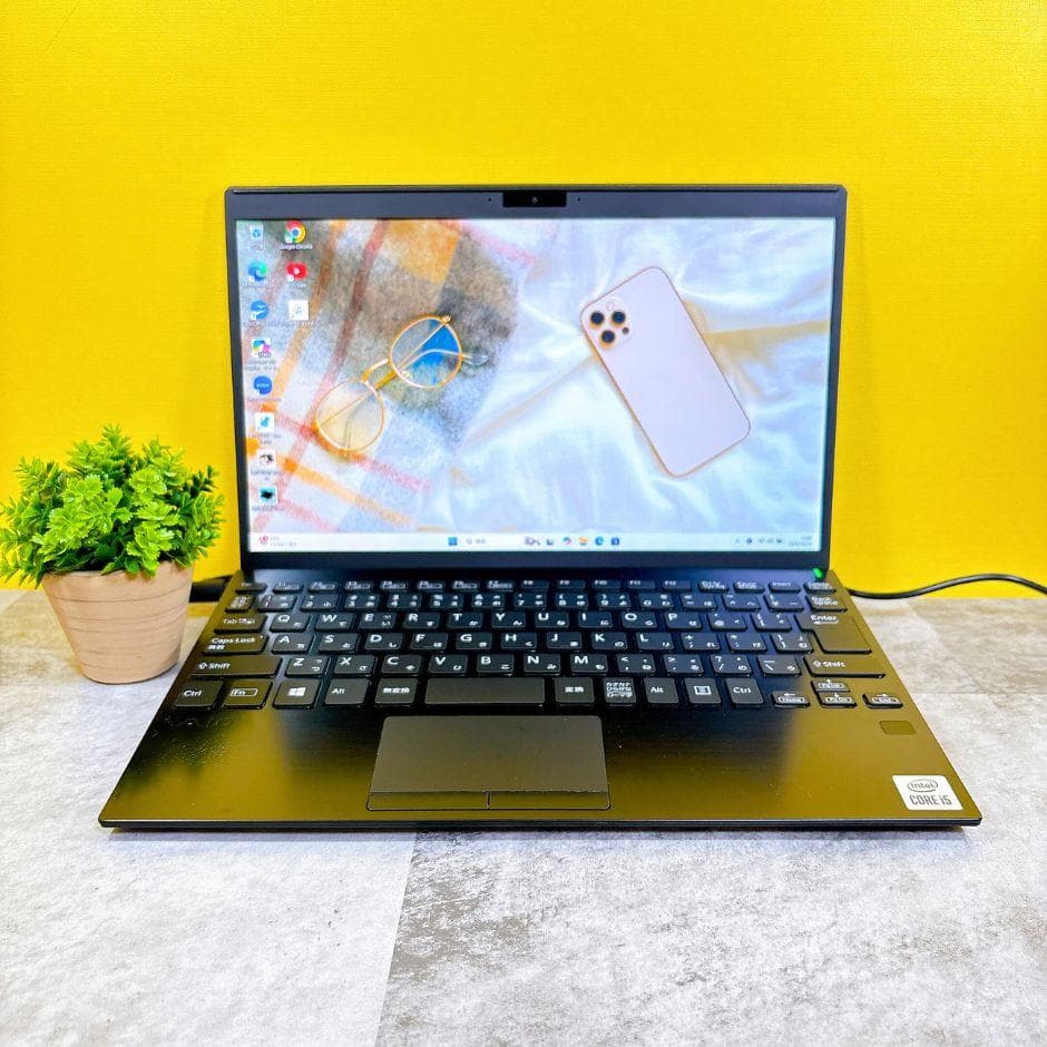 小型軽量❣第10世代Coreⅰ5✨SSDで快適✨Win11 カメラ付き フルHD