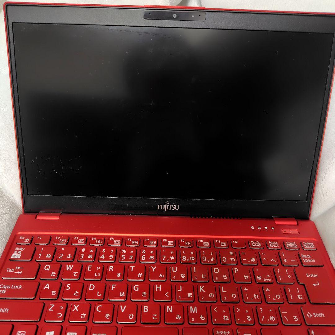 富士通 搭載軽量モバイルノートPC