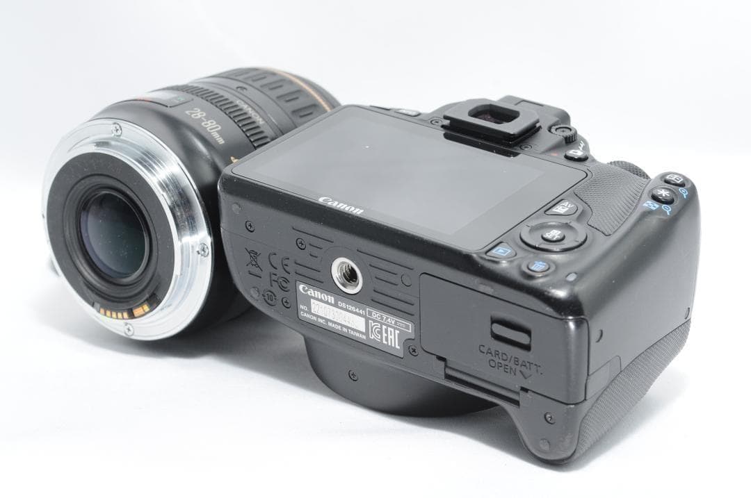 お子様を綺麗に残す❗️Canon Kiss X7✨小型・軽量で届いてすぐ使える