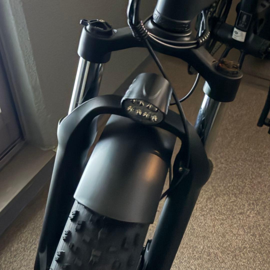 おにゆり　MOVE XS 次世代ファットタイヤ型E-bike 折りたたみ