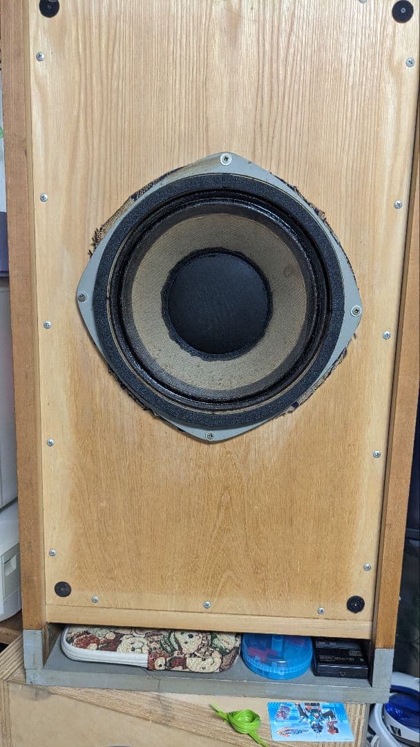 TANNOY MONITOR GOLD LSU/HFⅢ.LZ/8/U 2台