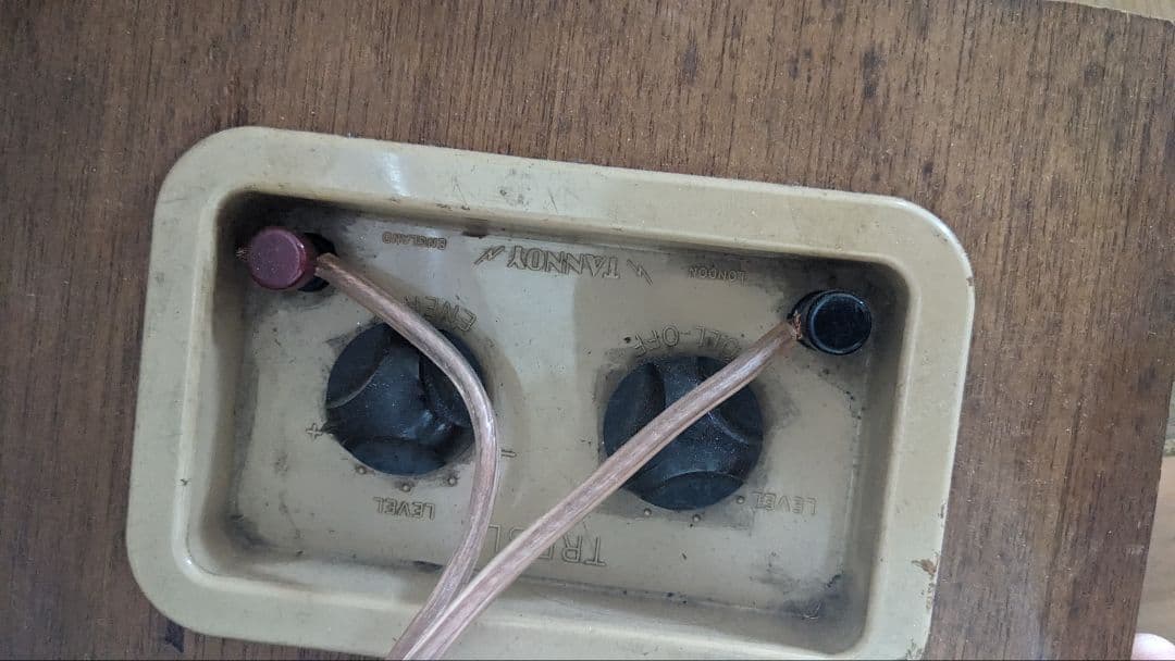 TANNOY MONITOR GOLD LSU/HFⅢ.LZ/8/U 2台