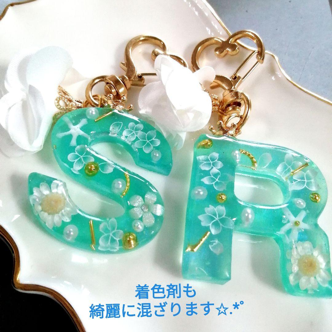 専用レジン液 ユキハナ2本、フルール3本、ツキハナ5本、コーティング剤つき✩.*