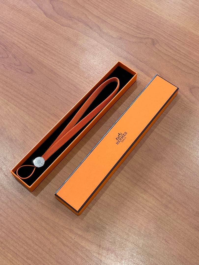 【新品未使用品】HERMES オレンジ ストラップ