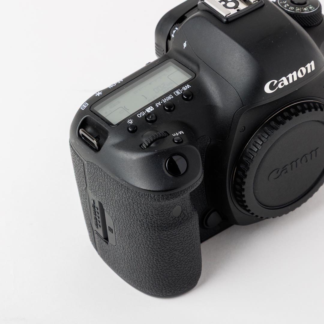 EOS5Dmk4 ボディ 中古並品