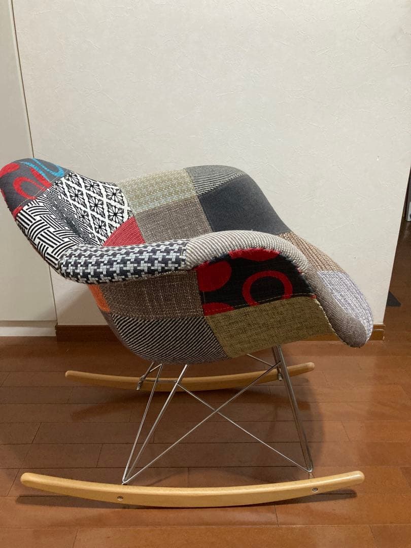 ロッキングチェア　全面パッチワークデザイン
