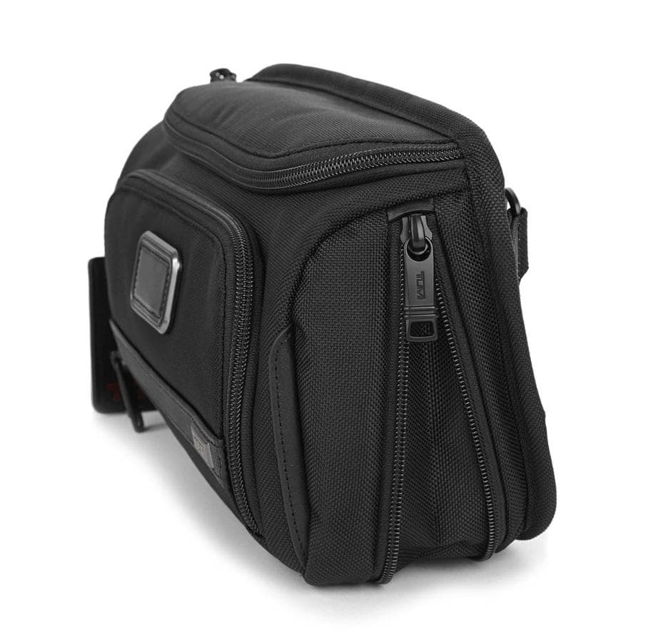 トゥミ　TUMI　ALPHA 3　ラージ・スリング　ボディバッグ