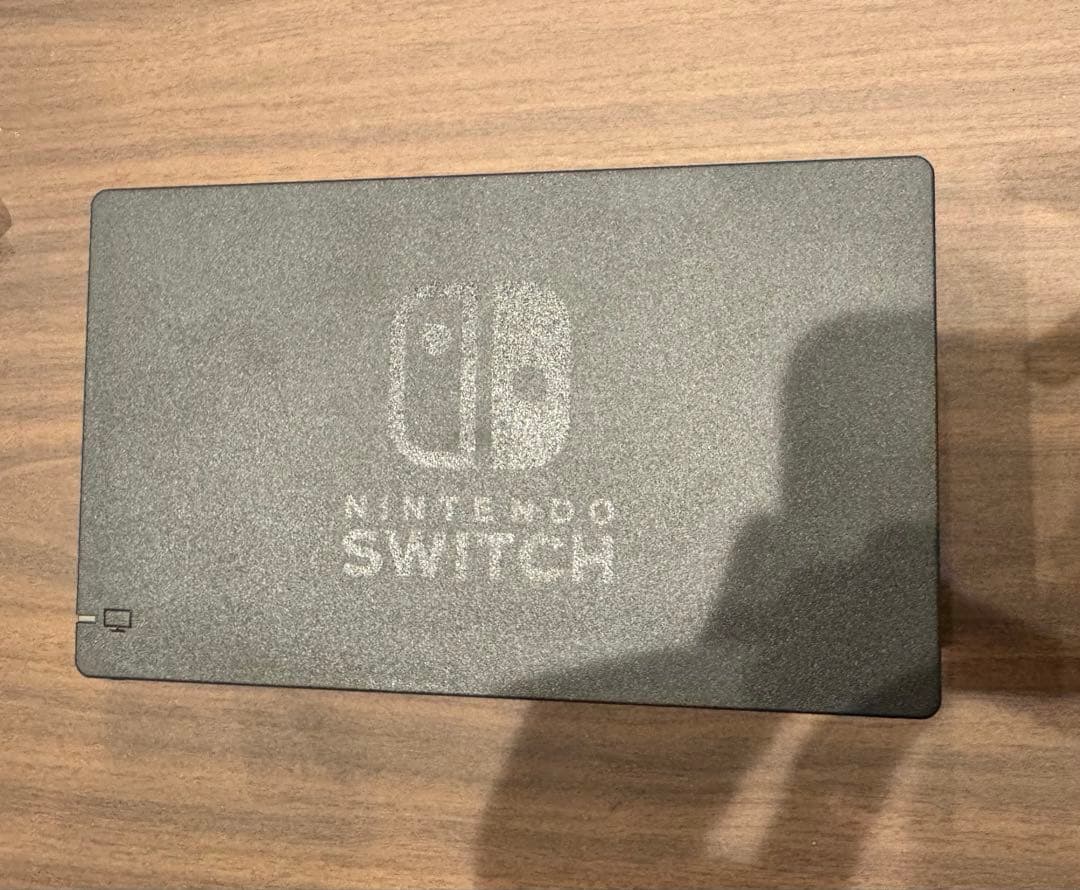 A 【美品・完品】Switch 本体 グレー 新型 バッテリー強化版