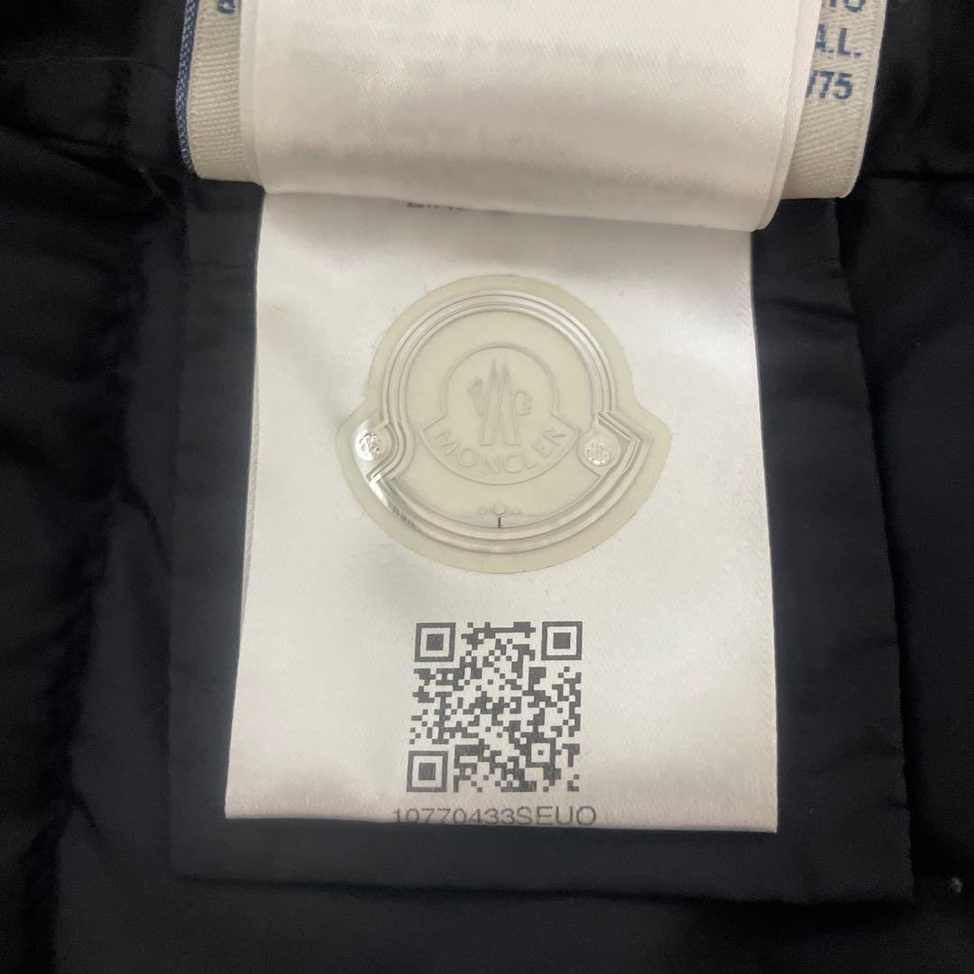 lalala様 MONCLER ブラック ダウンベスト ウエストベルト付き