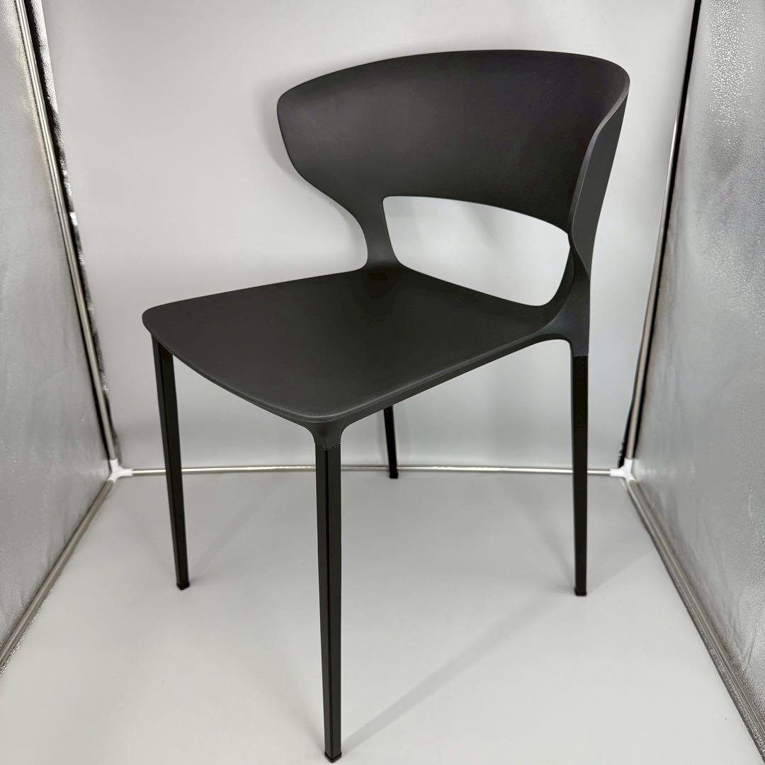 送料込　匿名配送　カッシーナ　コキ　KOKI スタッキングアームチェア　イス ②