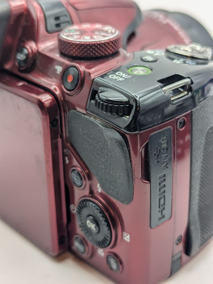 Nikon coolpix P520 レッド