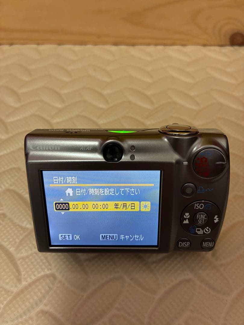 美品純正ケース付き　canon&キャノン　ixy900is デジタルカメラ
