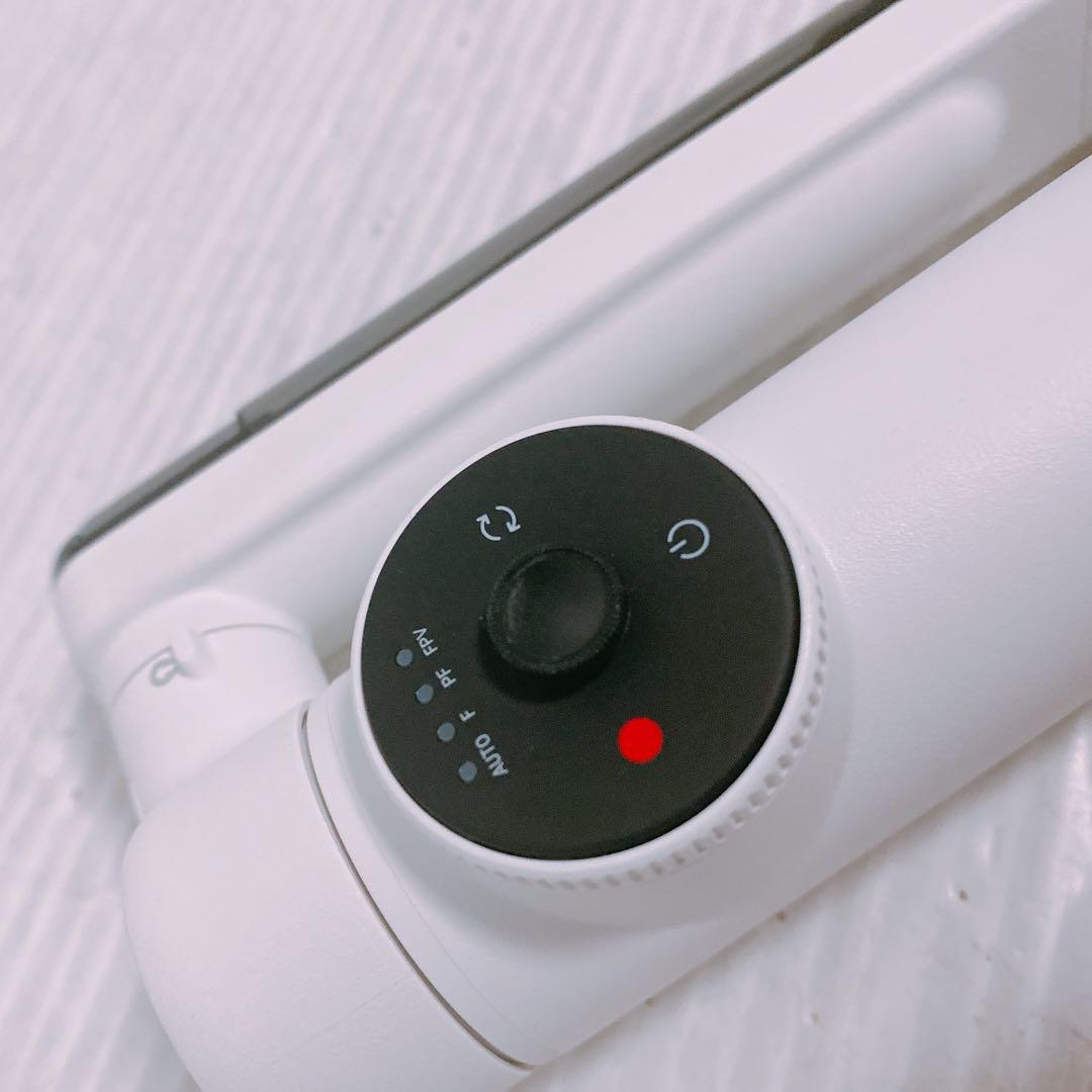 Insta360 Flow AI スマホスタビライザー Flow01