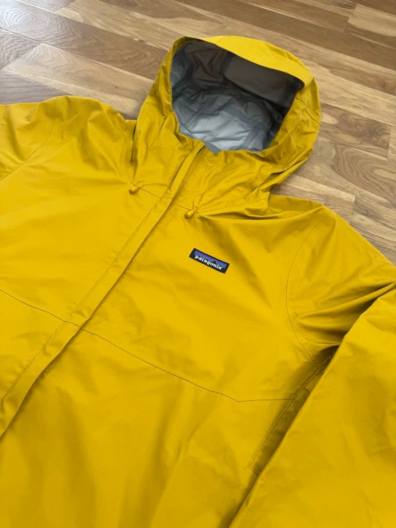 Patagonia イエローマウンテンパーカー