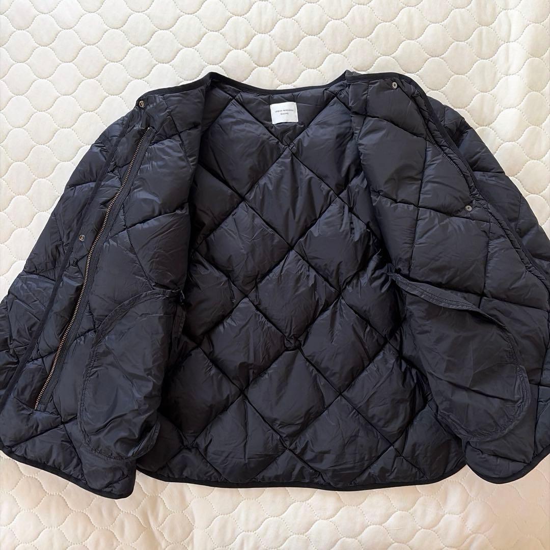 【極美品】アーバンリサーチドアーズ　ライトダウンキルトショートブルゾン ブラック