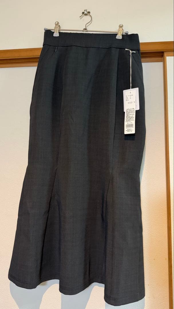 新品未使用【cinematiq】ダブルポケットマーメイドスカート 元鈴木さん