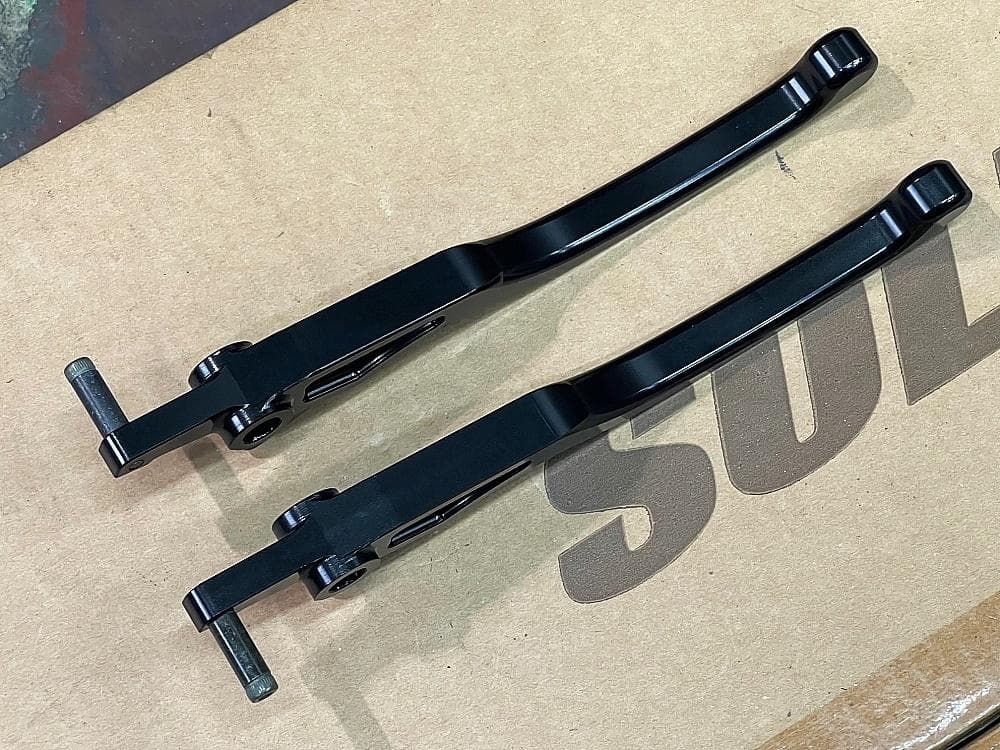 ワンオフ ワイズギア ビレットブレーキレバー 4D9 マジェスティ SG20J