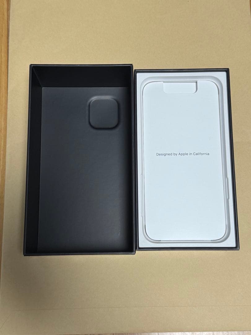 【SIMフリー済】Apple iPhone 11 Pro (512GB)