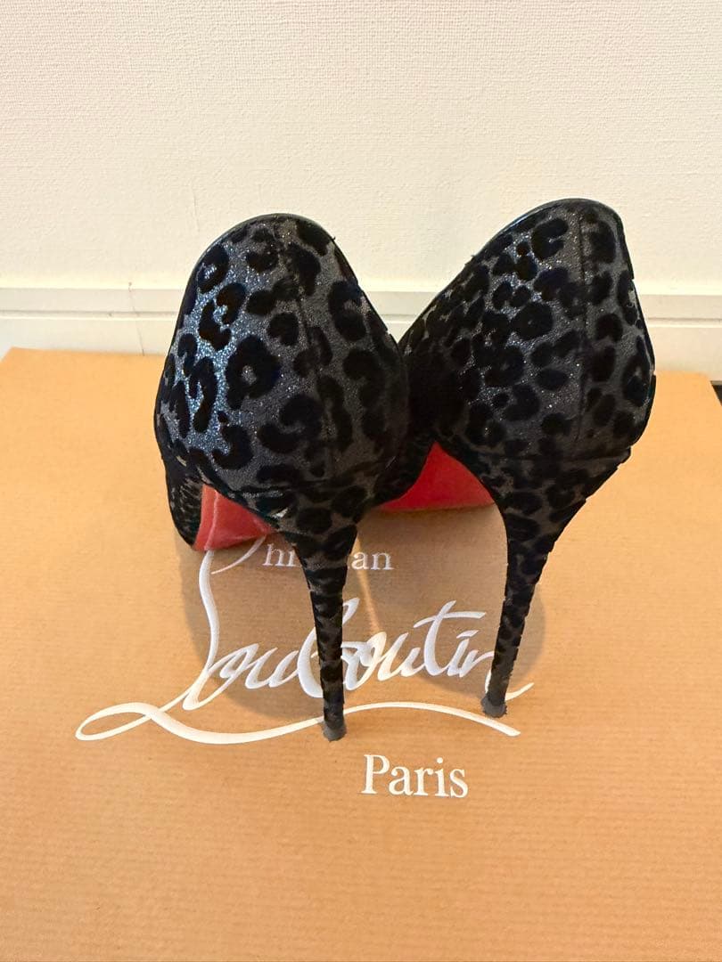 美品！Christian Louboutin 黒36.5サイズ　ハイヒール
