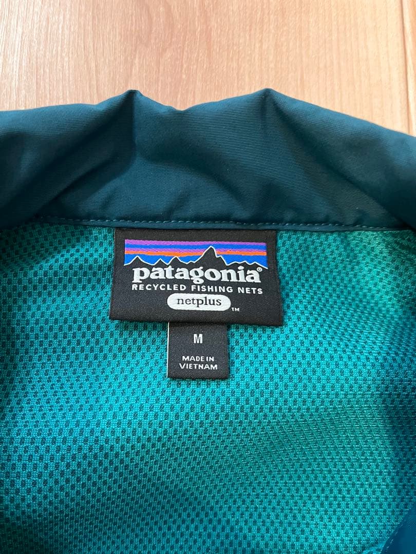 【当日または翌日発送】 パタゴニア バギーズジャケット M グリーン