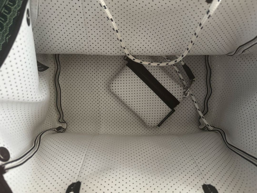 STATE OF ESCAPE ステートオブエスケープ　白