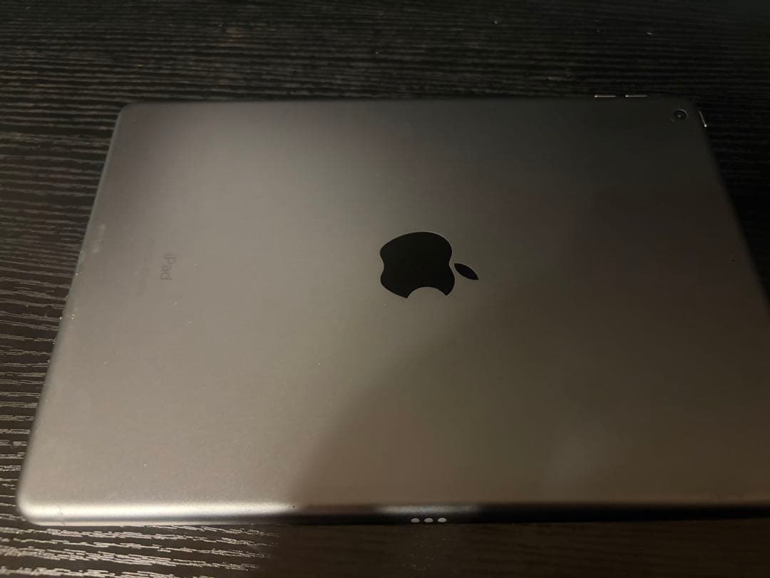 Apple iPad 第8世代スペースグレー 本体