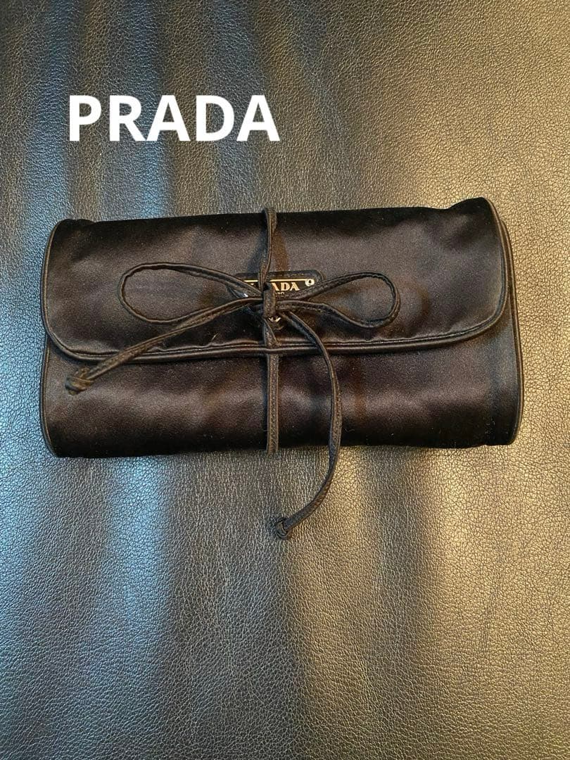 PRADA 黒 シルクサテン アクセサリーケース