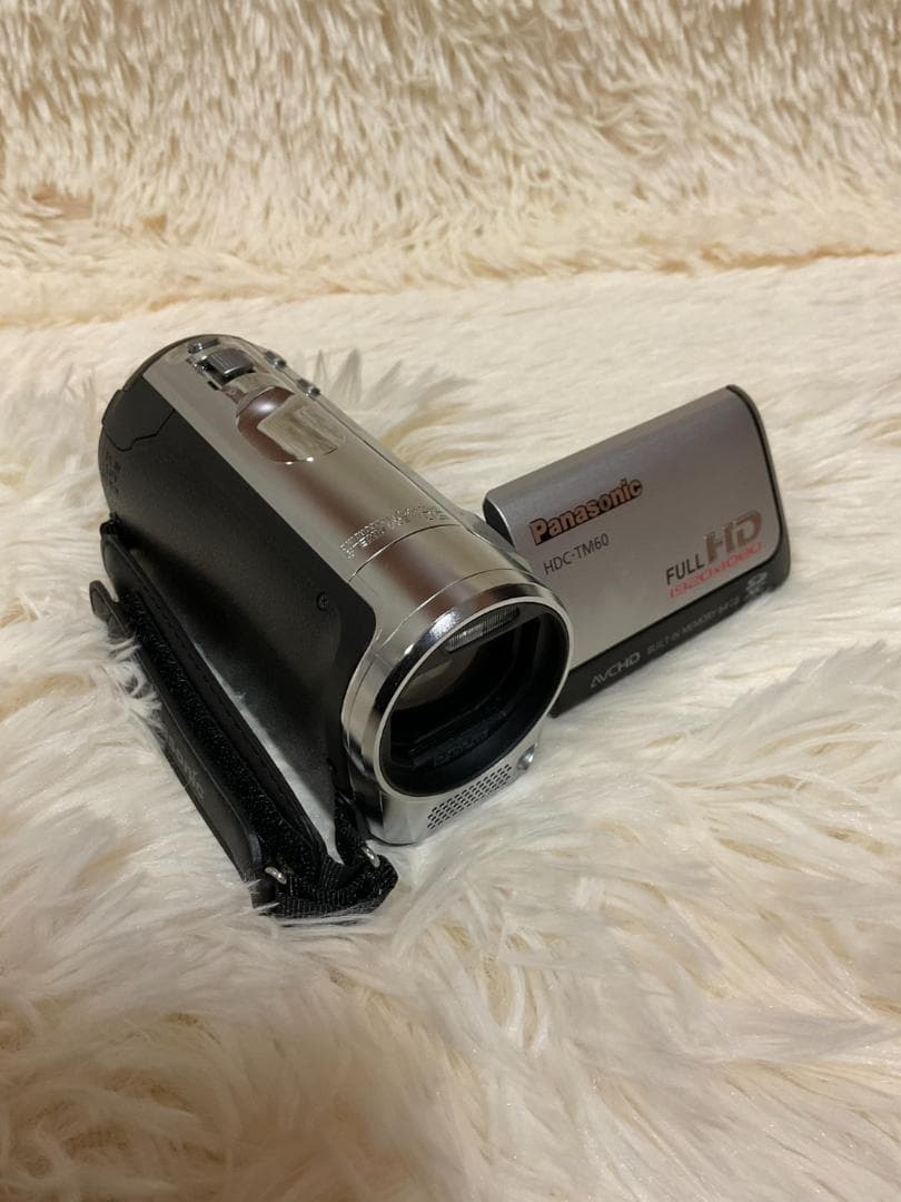 【美品　簡易動作確認済】Panasonic　HDC-TM60　シルバー　ビデオ