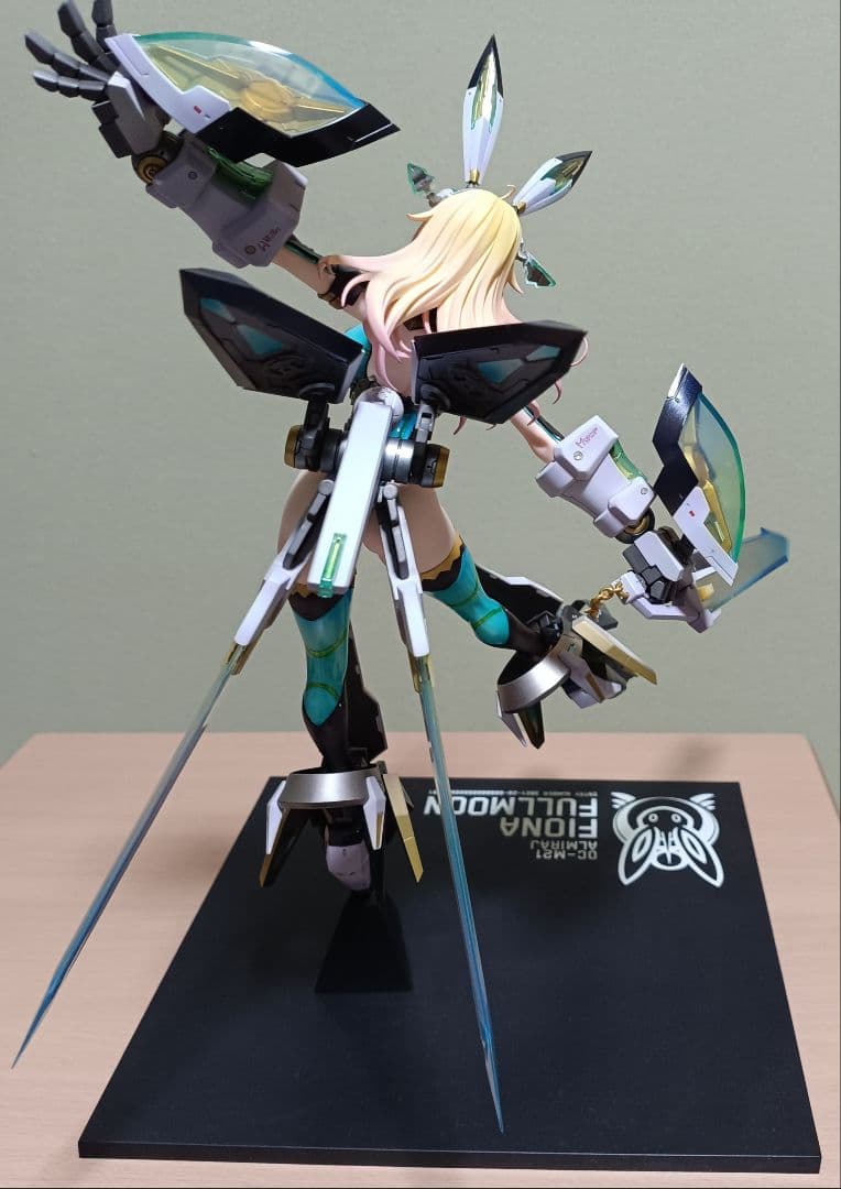 ヴェルテクス・オリジナルズ フィオナ・フルムーン