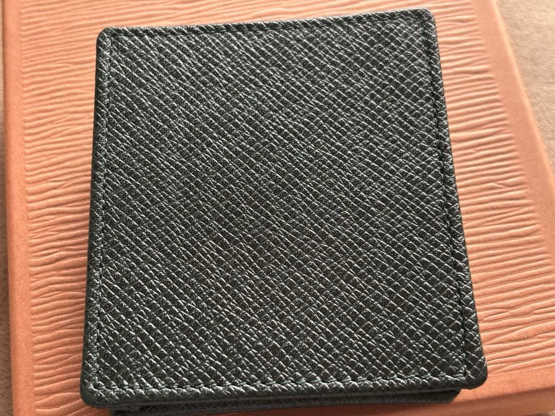 ルイヴィトン タイガ ポルトモネ ボワット 小銭入れ グリーン 緑