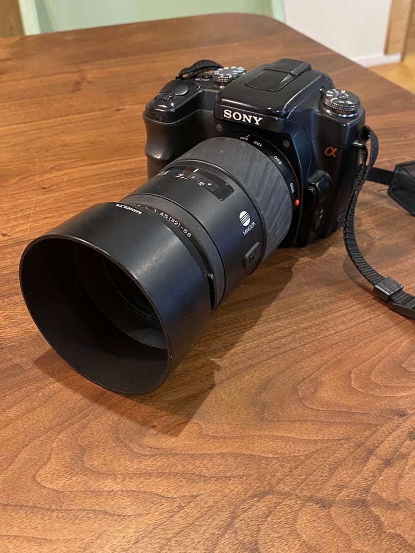 SONY α100 デジタル一眼 レンズ2本35-80.100-300動作品