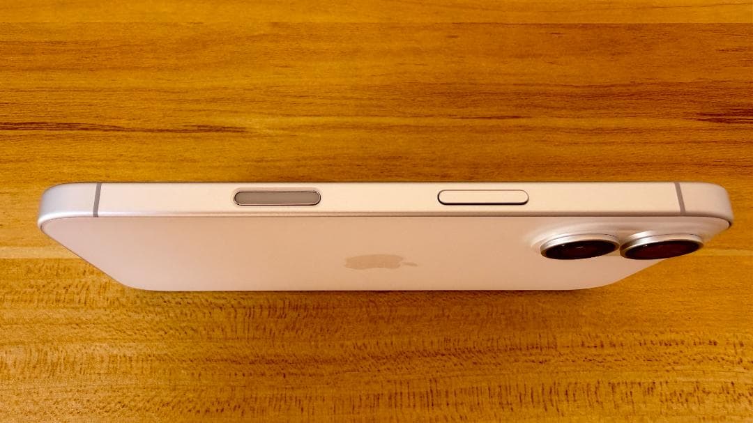 iPhone16 128GB ホワイト simフリー バッテリー100%