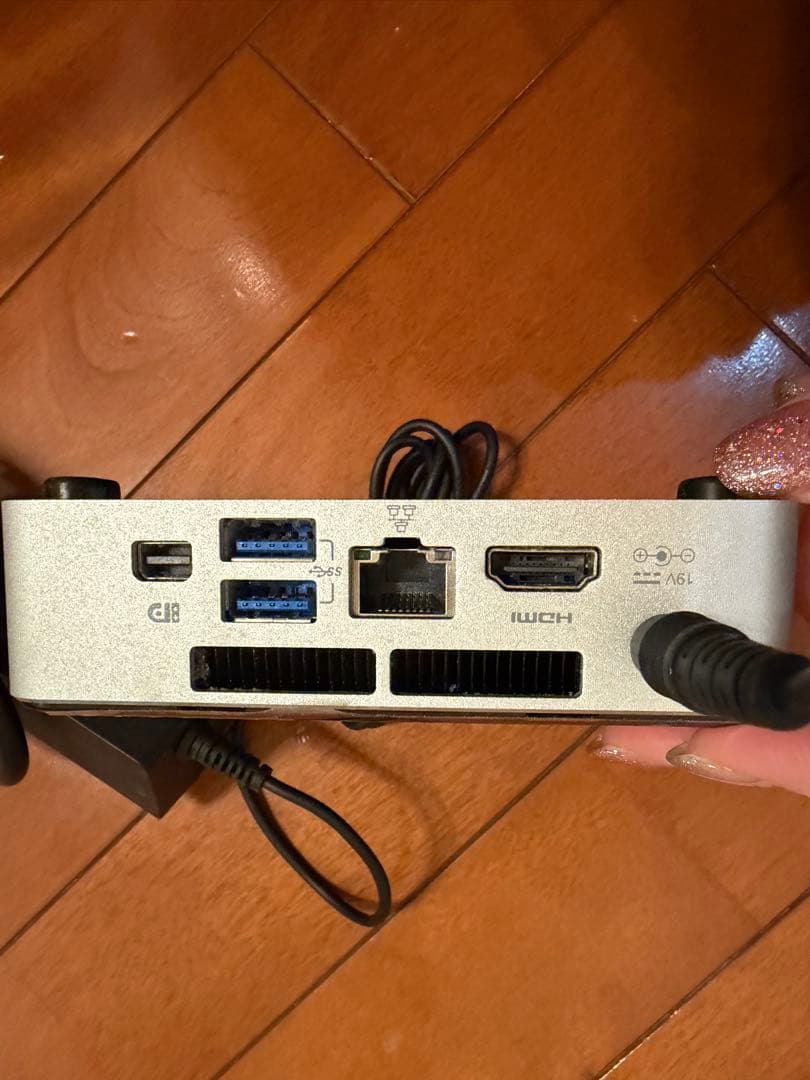 Intel NUC NUC6i5SYK ミニPC