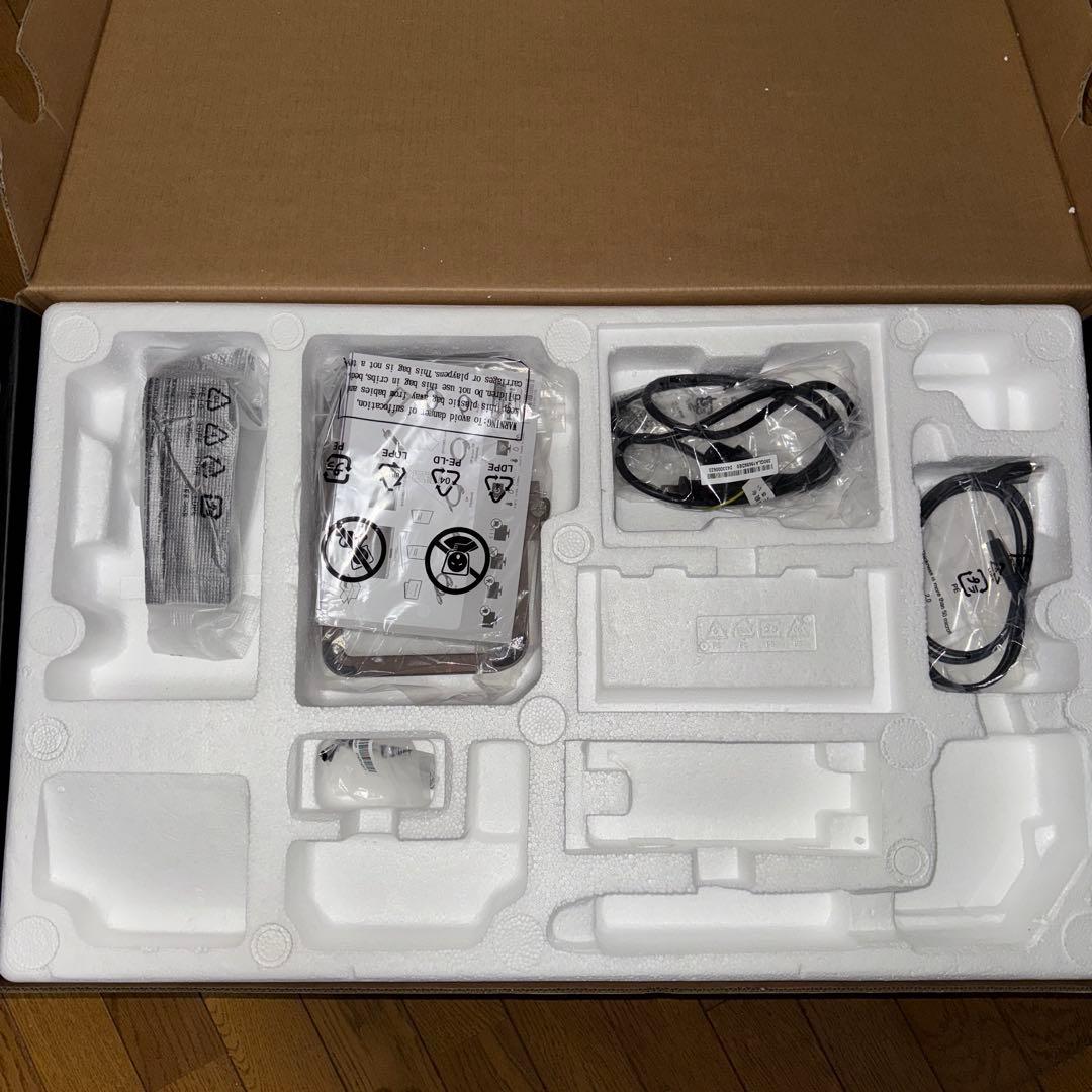 ベンキュー　BenQ EW2780U 27インチ　4K HDR IPS モニター