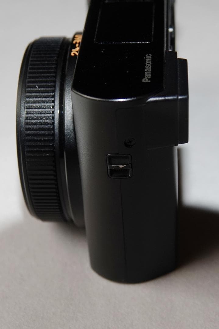 Panasonic Lumix DC-TX2 デジタルカメラ