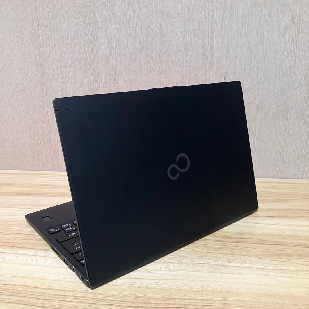 第10世代！LIFEBOOK U9310/EW 8GB SSD256GB 軽量