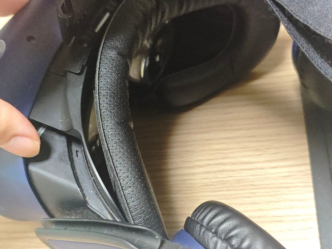 HTC VIVE PRO HMDのみ